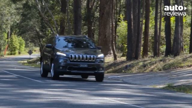 2016 Medium SUV Comparison: RAV4, Tucson, Cherokee, Outlander - Australia смотреть онлайн