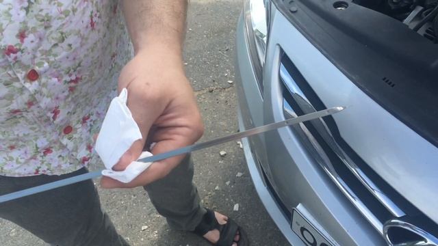 Как правильно проверить уровень масла в машине? смотреть онлайн