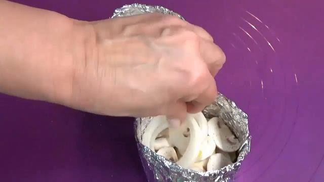 Простое вкусное порционное мясное блюдо запеченное в формах из фольги смотреть онлайн