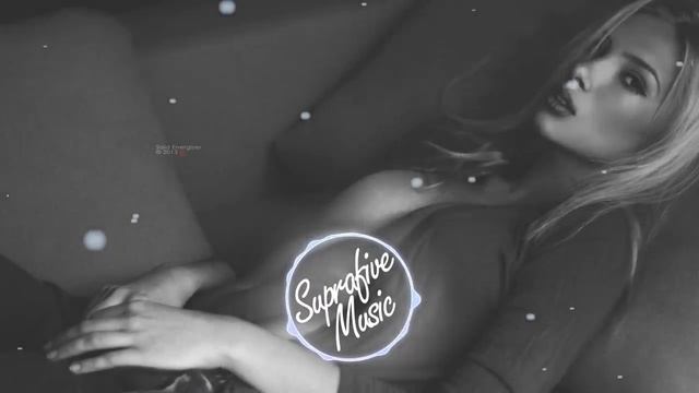 Suprafive & Bentley Grey - This Ain't Right смотреть онлайн