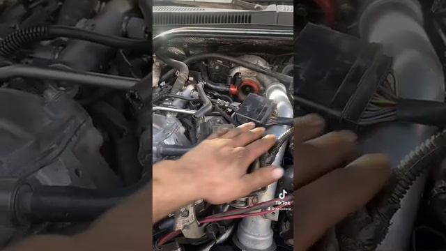 Jeep cherokee 3.2 ом642 мерцедес проблем с надуване в водната система искате ли епизод за джипа ❓ смотреть онлайн