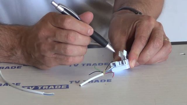 Toolless RJ11 2 Way Splitter смотреть онлайн