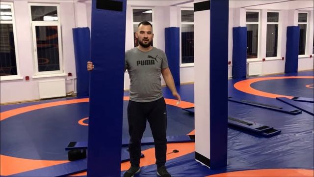 МОНТАЖ ПРОТЕКТОРОВ НА КОЛОННЫ "РИНО СПОРТ". смотреть онлайн