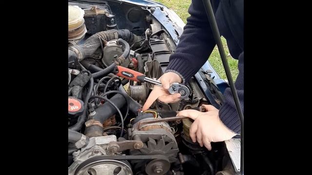 Renault 19 1.4 şarj dinamosu sökümü смотреть онлайн