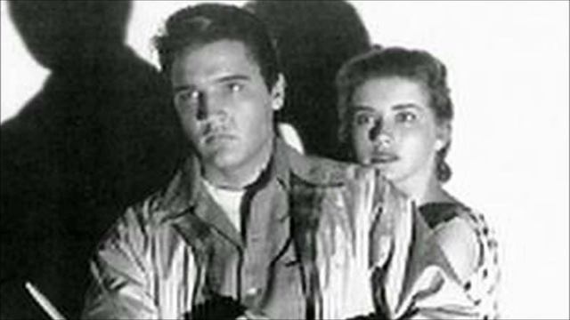 The Nun Who Kissed Elvis смотреть онлайн