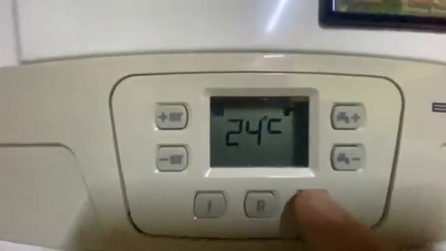 Котёл Бакси Эко Фор,как выключить на лето режим отопления чтоб грелась только горячая вода? смотреть онлайн