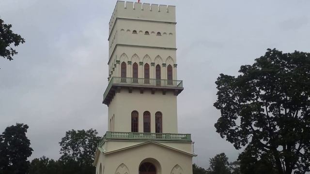 Белая башня (Александровский парк) смотреть онлайн