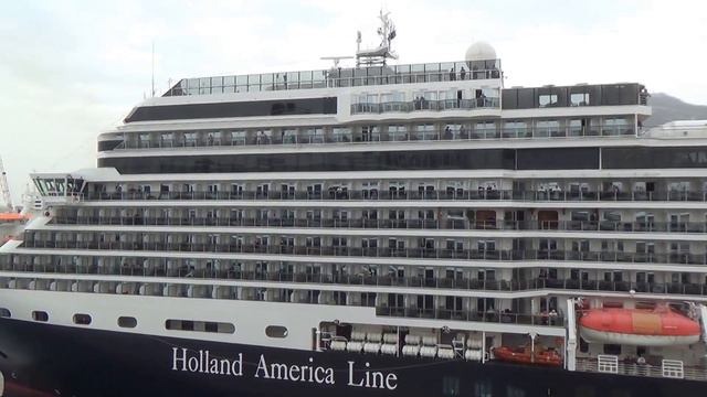 Holland America Line MS Eurodam - Ablegen im Hafen смотреть онлайн
