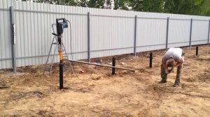 Закручивание винтовых свай перфоратором