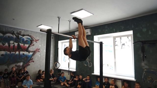Селиванов Тимур, Жук Даня, Бондар Алексей (до 9 лет) WORKOUT BATTLES 2019 смотреть онлайн