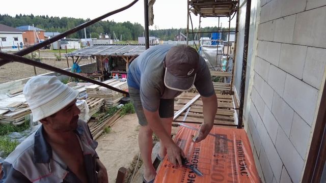 Как нанести проникающую грунтовку на фасады дома перед приклейкой утеплителя, СФТК Мокрый Фасад смотреть онлайн