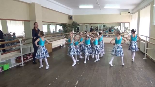 Открытый урок по предмету "Танец". Преподаватель Рязанова Т. В. смотреть онлайн