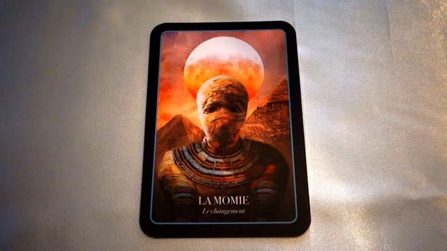 L'ORACLE D'HALLOWEEN J 33 смотреть онлайн