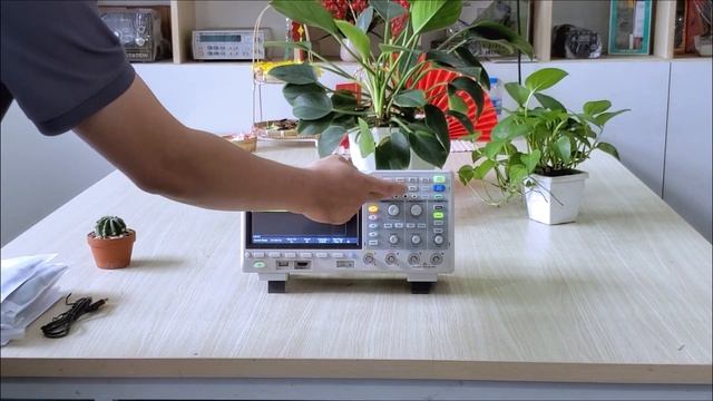 [UNBOX] Máy hiện sóng số SDS1104X-E смотреть онлайн