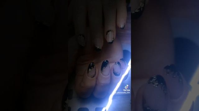 Аппаратный маникюр. Наращивание ногтей на нижние формы и лёгкий дизайн. смотреть онлайн