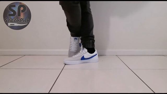 NIKE SB Bruin React (Summit White / Signal Blue) - Love this colourway!!! смотреть онлайн