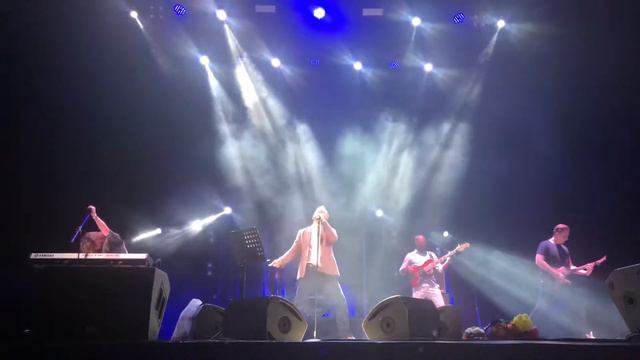 Сумишевский Ярослав Не гаснет свет смотреть онлайн