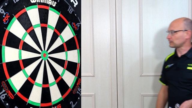 Red Dragon GERWYN PRICE THUNDERBOLT Darts Review GWAAAAAN! смотреть онлайн
