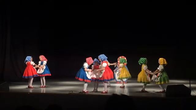 Танец «Матрешечки», студия «Веселинка». ГБОУ ДО ДТиМ им. А.П. Гайдара смотреть онлайн