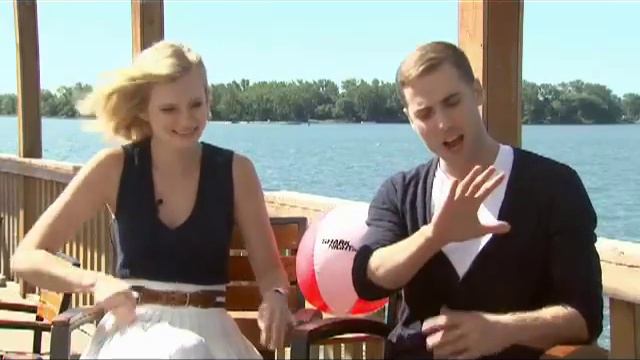 Sara Paxton & Dustin Milligan -- Shark Night 3D Interview