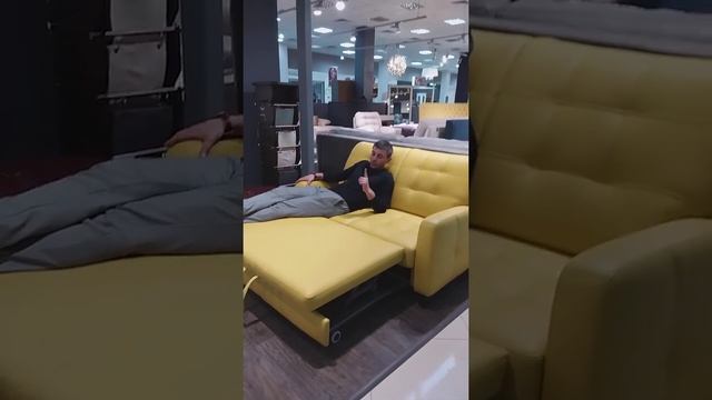 Диван Томас смотреть онлайн