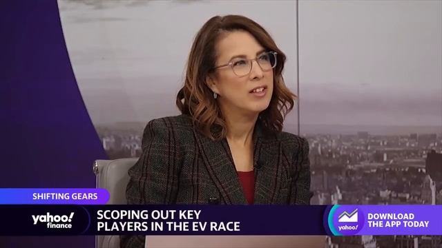 EVs: Tesla Cybertruck 'would be lucky' to keep price at $75,000, MotorTrend CEO says смотреть онлайн