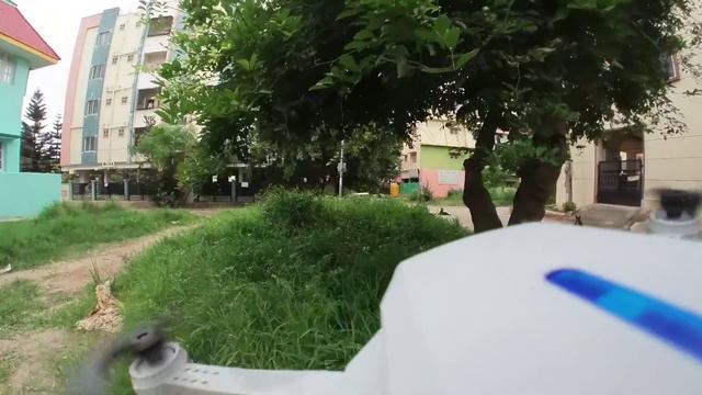 Insta360go mounted on e88 super toy drone pro - not for any wind смотреть онлайн