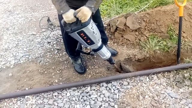 Отбойник P I T в работе смотреть онлайн