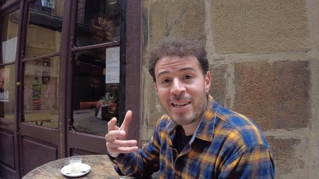 10 things you should know BEFORE visiting Barcelona смотреть онлайн