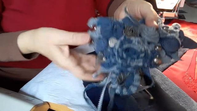 Безрукавка в технике пэчворк и украшение с остатков джинса смотреть онлайн