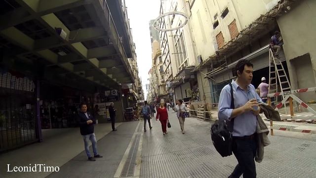 Утром в центре Буэнос Айреса смотреть онлайн