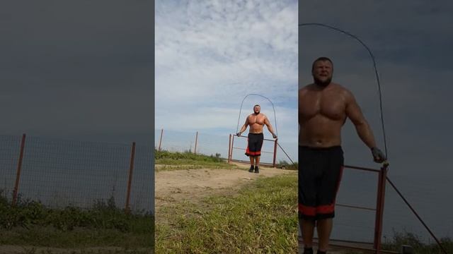 Круговая тренеровка Игоряна, отдых между подходама. Скакалка смотреть онлайн