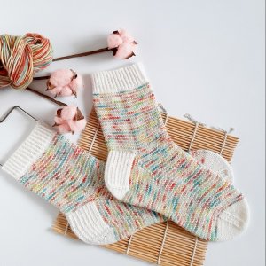 Носки методом Хеликс  чулочными спицами