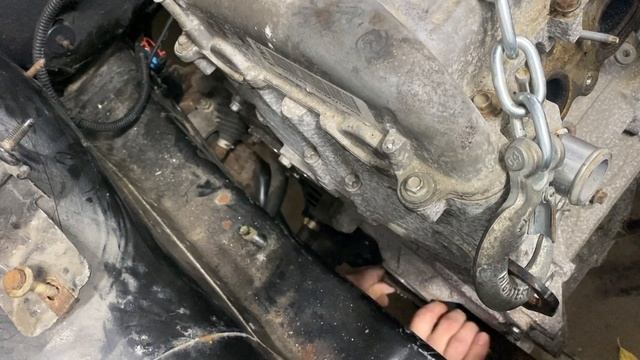 Saturn Vue 2.2 Engine Replacement - Part 1 - Channel Update смотреть онлайн