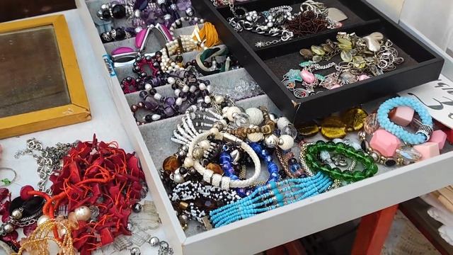 ИТАЛИЯ ВЛОГ/ПОДСМОТРЕЛКИ/СУМКИ ИЗ ФЛОРЕНЦИИ/ИЩЕМ СОКРОВИЩЕ НА БЛОШИНОМ РЫНКЕ ВО ФЛОРЕНЦИИ/ЗИМА 2022 смотреть онлайн