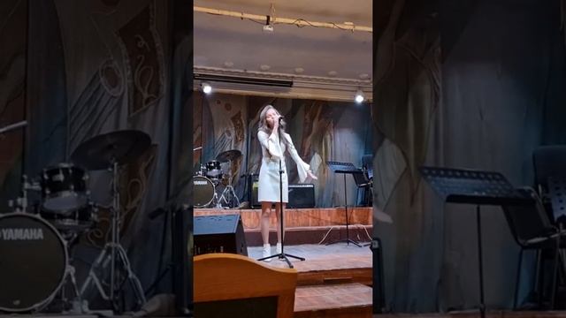 Алиса Кожикина - Выключи свет (Наталья Подольская) смотреть онлайн