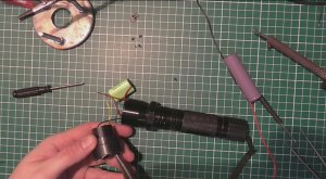 Фонарик шокер! Замена светодиода!