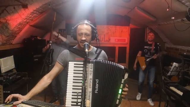 Selo I Ludy - Live And Standing