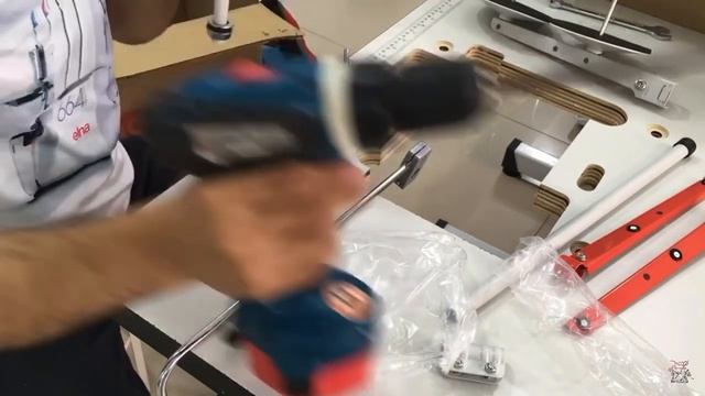 Как собрать стойку для ниток на пром оверлоке смотреть онлайн