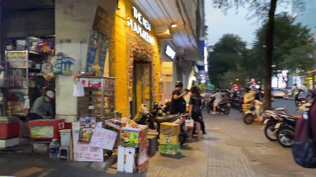 Что вьетнамцы думают о России? /VIETNAM