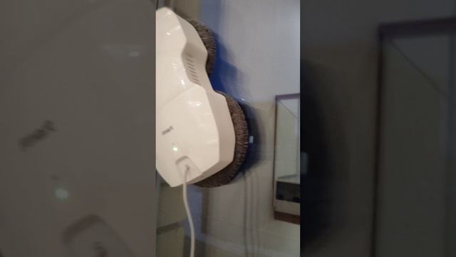 Робот-очиститель окон T8Prо в Миамобайл