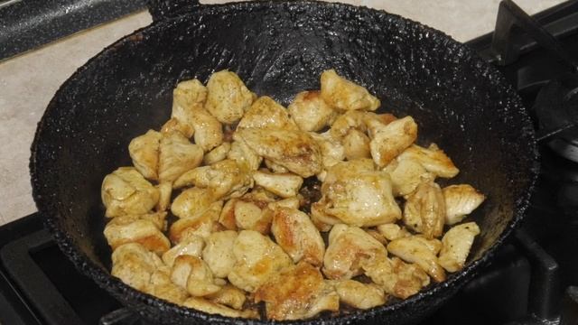 Домашняя шаурма. Как приготовить шаурму. Шаурма с курицей. Шаурма - вкус как из шаурмечной. смотреть онлайн