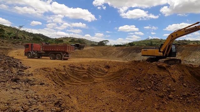 CONSTRUÇÃO DE BARRAGEM ESCAVADEIRA HYUNDAI R220LC-9S' смотреть онлайн