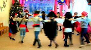 Children's dance of pirates!Танец пиратов. Утренник в детском саду Новый год!