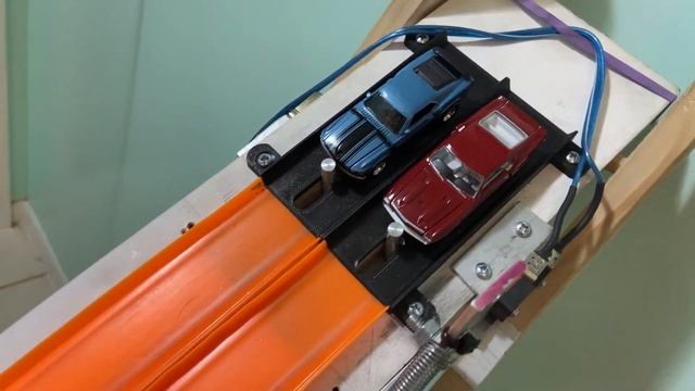 Mt Holly Racing Trucks Featuring MBX 56 Ford смотреть онлайн