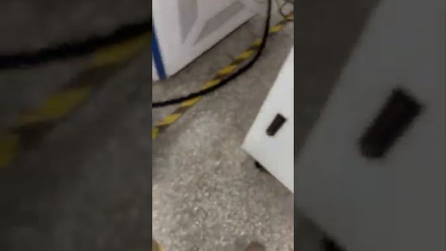 Импульсный лазер мощностью 300 Вт регулирует различную ширину и частоту импульса. смотреть онлайн