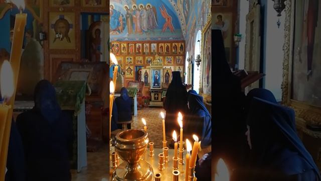 Сугубая ектения в исполнении сестер Свято-Архангело-Михайловского женского монастиря? смотреть онлайн