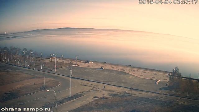 Ледоход на Онего в Петрозаводске