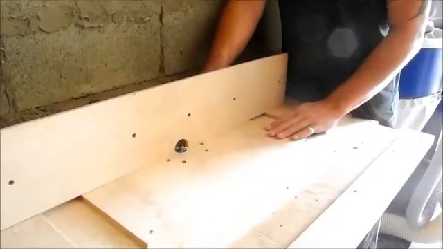 Самодельный стол для ручного фрезера. смотреть онлайн