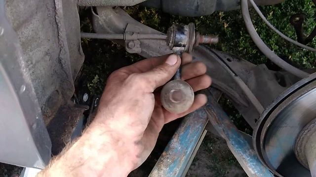 Замена задней стойки стабилизатора Honda Civic 4D